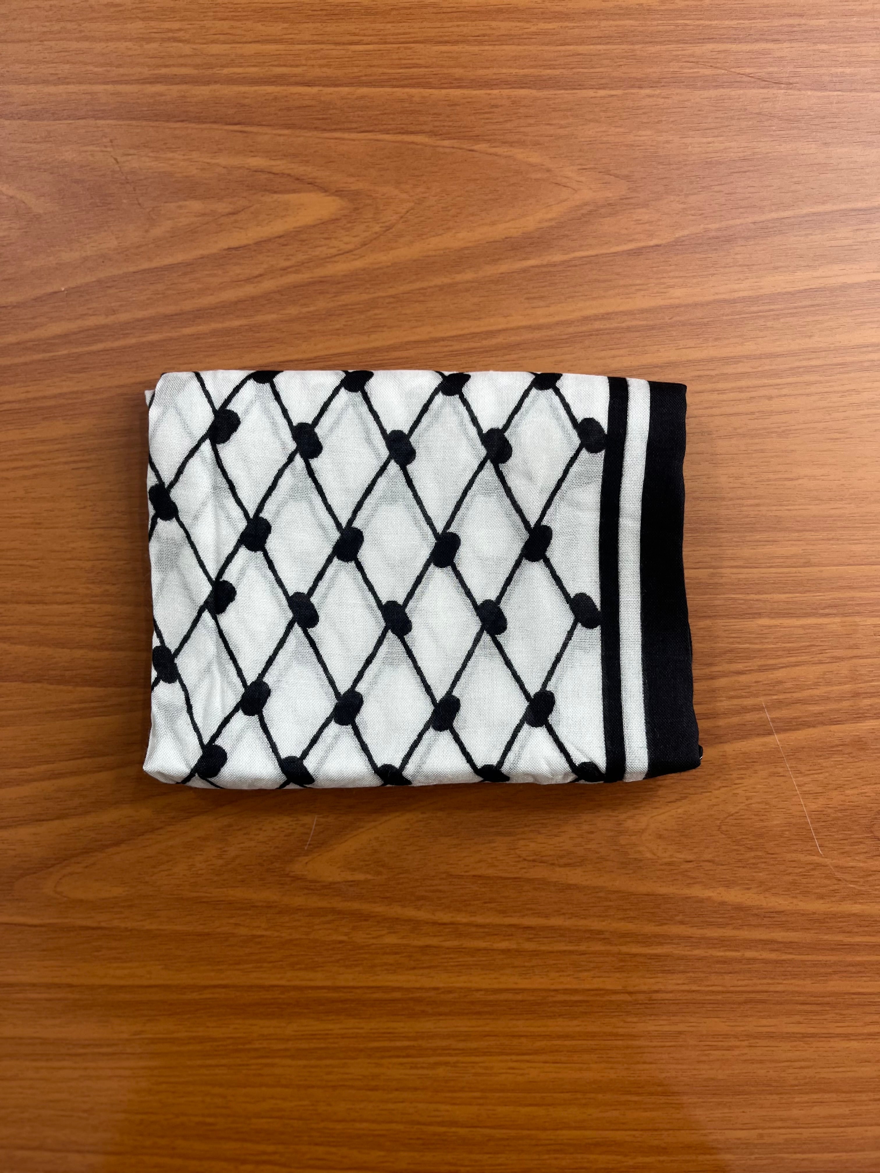 Keffiyah print hijab